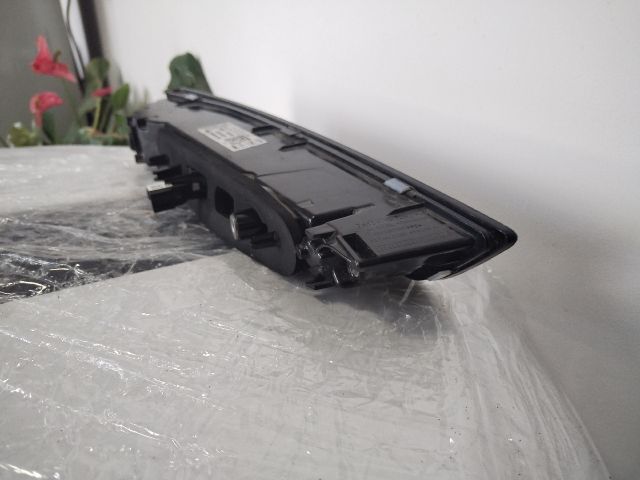 bontott OPEL ASTRA L Jobb Hátsó Lámpa