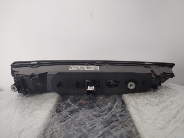 bontott OPEL ASTRA L Jobb Hátsó Lámpa