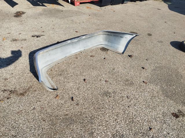 bontott OPEL CALIBRA Hátsó Lökhárító (Üresen)