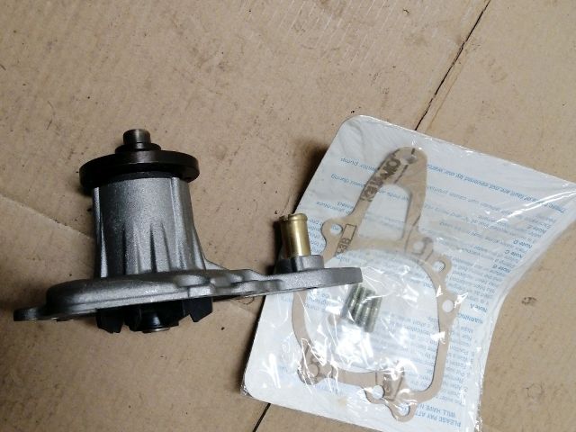 bontott OPEL CAMPO Vízpumpa