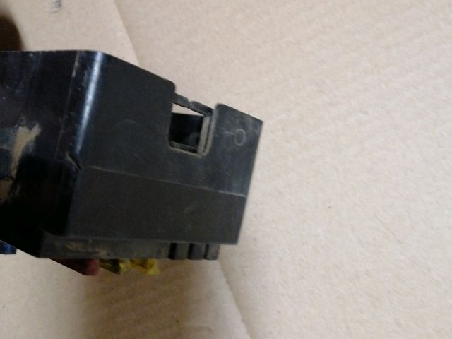 bontott OPEL CAMPO Biztosítéktábla Motortér