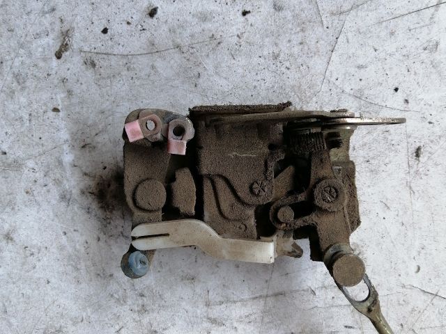 bontott OPEL CAMPO Bal első Ajtózár