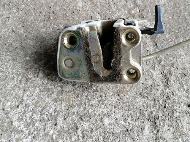 bontott OPEL CAMPO Bal hátsó Ajtózár