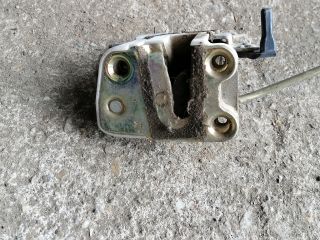 bontott OPEL CAMPO Bal hátsó Ajtózár