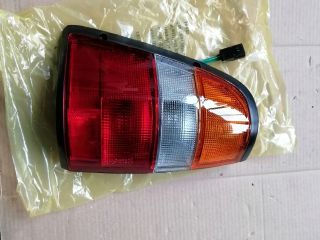 bontott OPEL CAMPO Bal Hátsó Lámpa