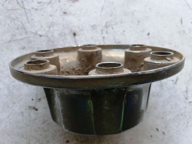 bontott OPEL CAMPO Felniközép (1 db)