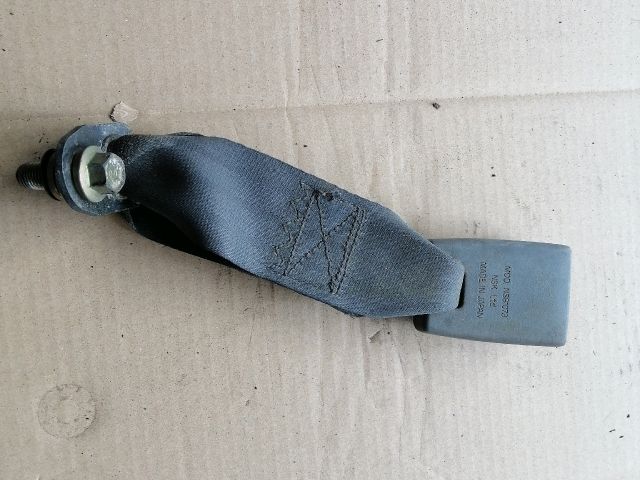 bontott OPEL CAMPO Hátsó középső Biztonsági Öv Csat