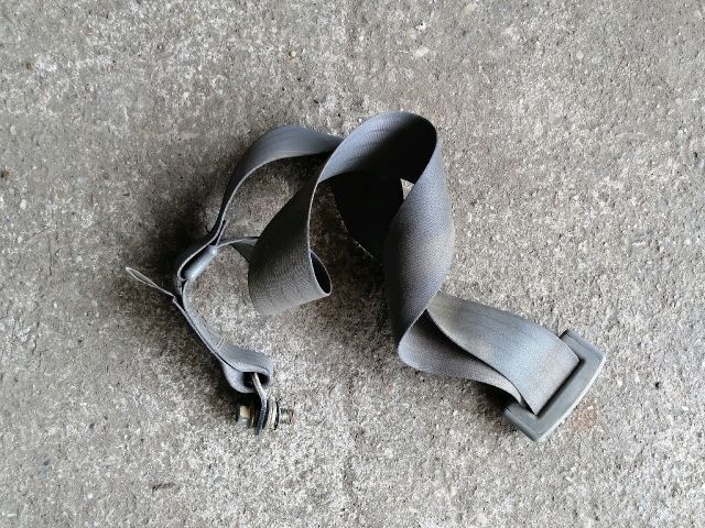 bontott OPEL CAMPO Hátsó középső Biztonsági Öv