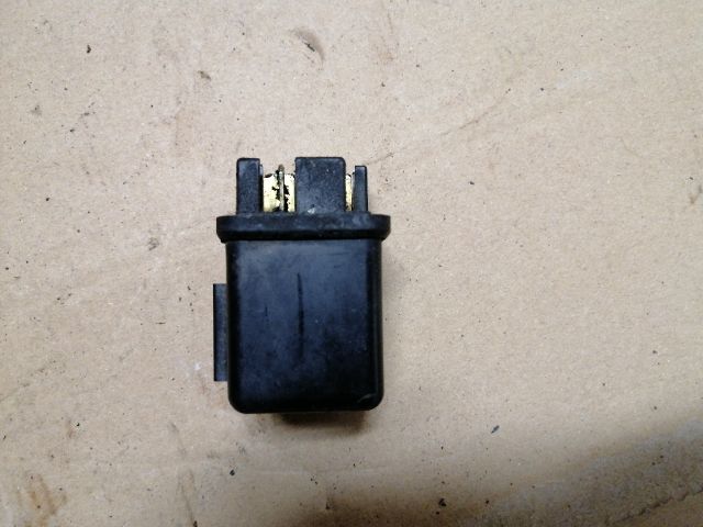 bontott OPEL CAMPO Izzító Relé