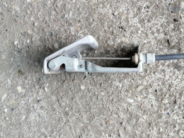 bontott OPEL CAMPO Motorháztető Nyitó Kar / Gomb