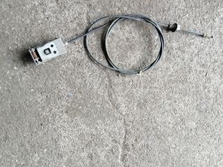 bontott OPEL CAMPO Motorháztető Nyitó Kar / Gomb