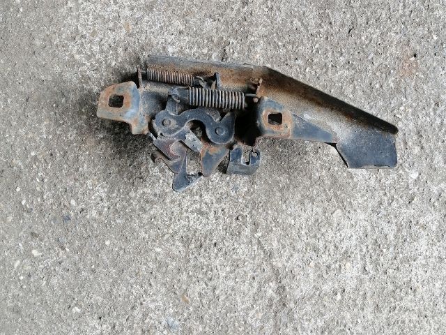 bontott OPEL CAMPO Motorháztető Zárszerkezet