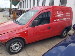 bontott OPEL COMBO Biztosítéktábla Motortér