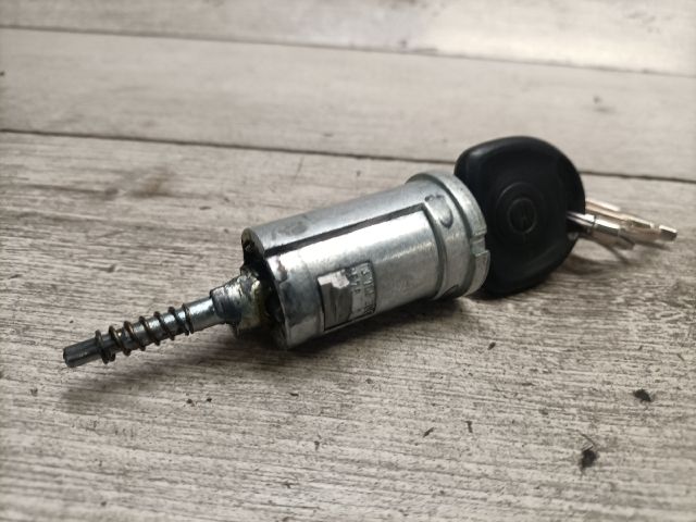 bontott OPEL COMBO Gyújtáskapcsoló