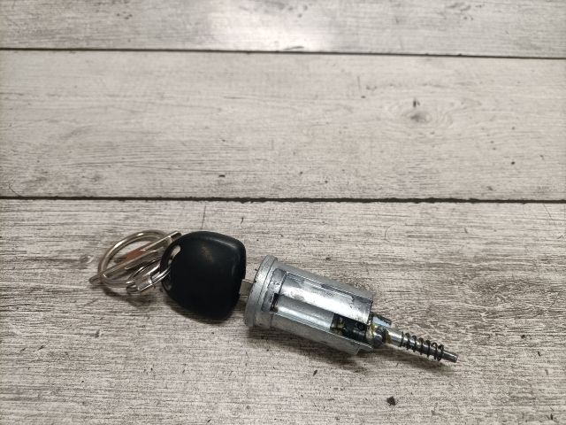 bontott OPEL COMBO Gyújtáskapcsoló