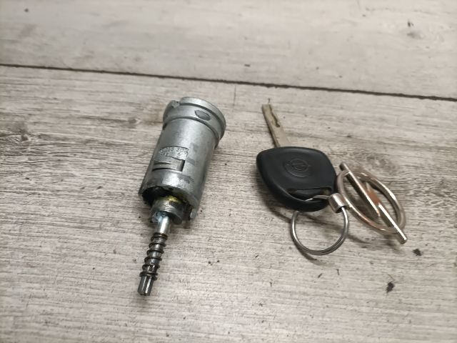 bontott OPEL COMBO Gyújtáskapcsoló