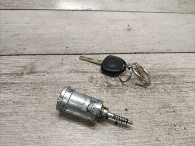 bontott OPEL COMBO Gyújtáskapcsoló