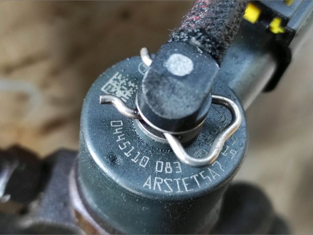 bontott OPEL COMBO Porlasztó (1 db)