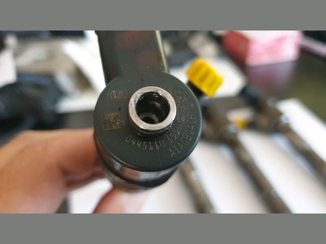 bontott OPEL COMBO Porlasztó Sor / Híd