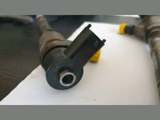 bontott OPEL COMBO Porlasztó Sor / Híd