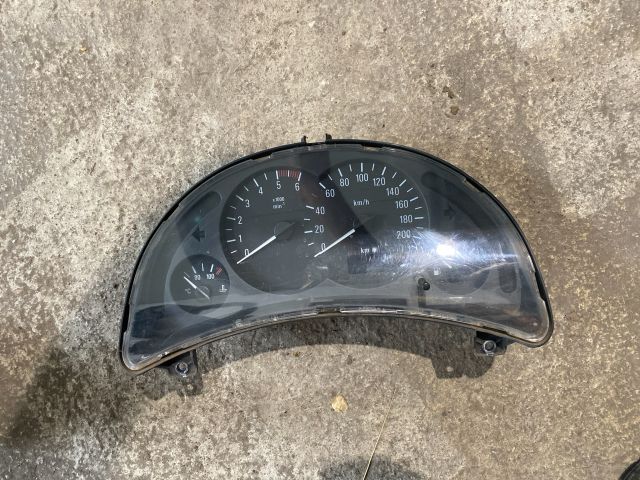 bontott OPEL COMBO Kilométeróra