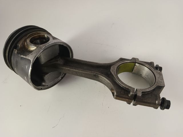 bontott OPEL COMBO Dugattyú és Hajtókar