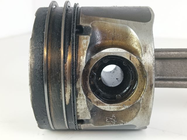 bontott OPEL COMBO Dugattyú és Hajtókar