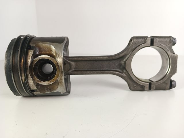 bontott OPEL COMBO Dugattyú és Hajtókar