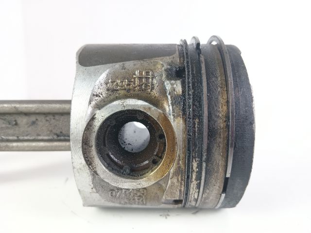 bontott OPEL COMBO Dugattyú és Hajtókar