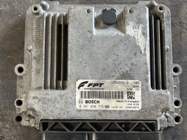 bontott OPEL COMBO Motorvezérlő