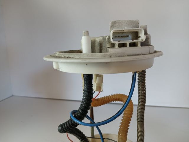 bontott OPEL COMBO Üzemanyag Szivattyú