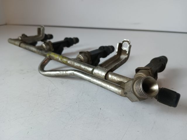 bontott OPEL COMBO Porlasztó Sor / Híd