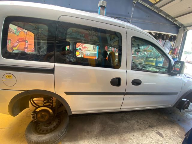 bontott OPEL COMBO Hátsó Híd (Tárcsafékes)