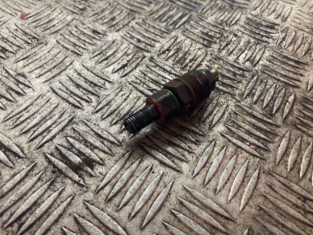 bontott OPEL COMBO Porlasztó (1 db)