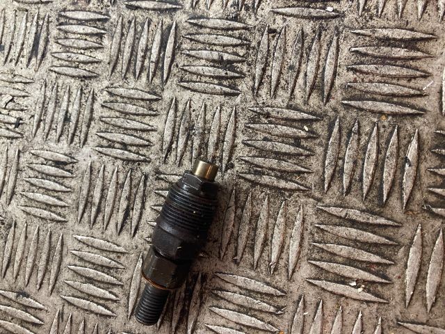 bontott OPEL COMBO Porlasztó (1 db)