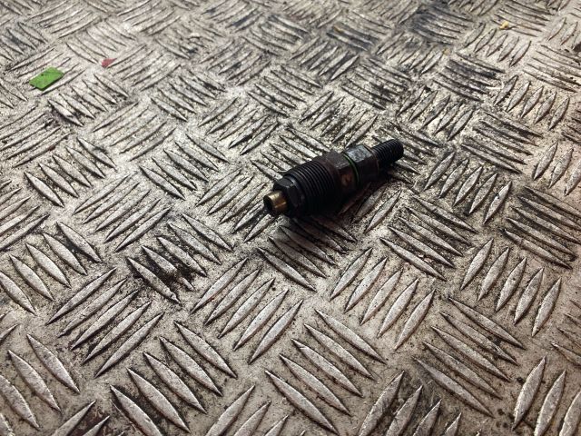 bontott OPEL COMBO Porlasztó (1 db)