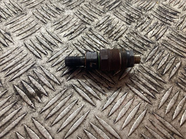 bontott OPEL COMBO Porlasztó (1 db)