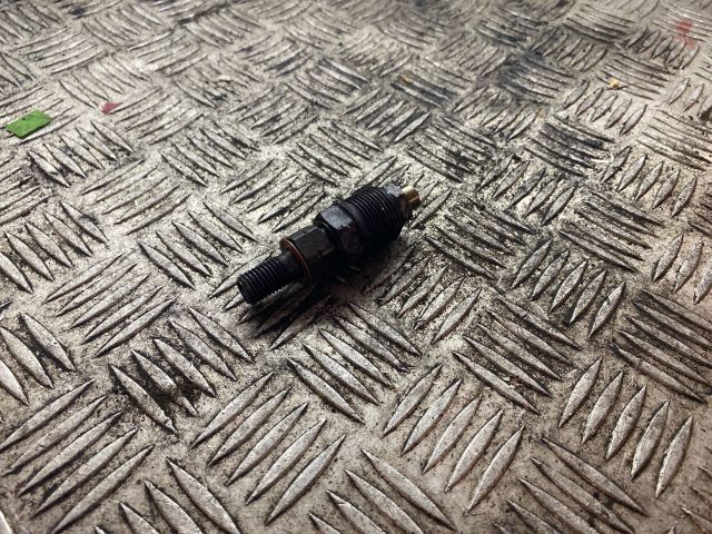 bontott OPEL COMBO Porlasztó (1 db)