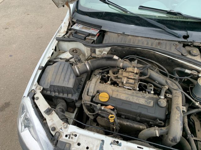 bontott OPEL COMBO Bal Féltengely