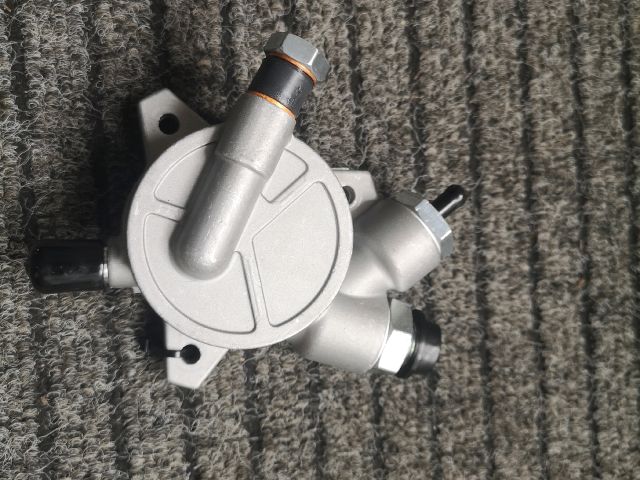 bontott OPEL COMBO Vákumpumpa