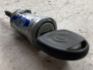 bontott OPEL COMBO Gyújtáskapcsoló