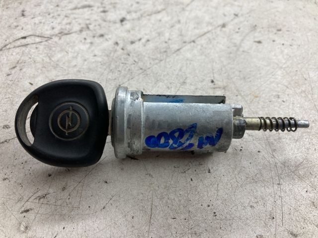 bontott OPEL COMBO Gyújtáskapcsoló