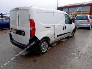 bontott OPEL COMBO Bal B Oszlop Burkolat
