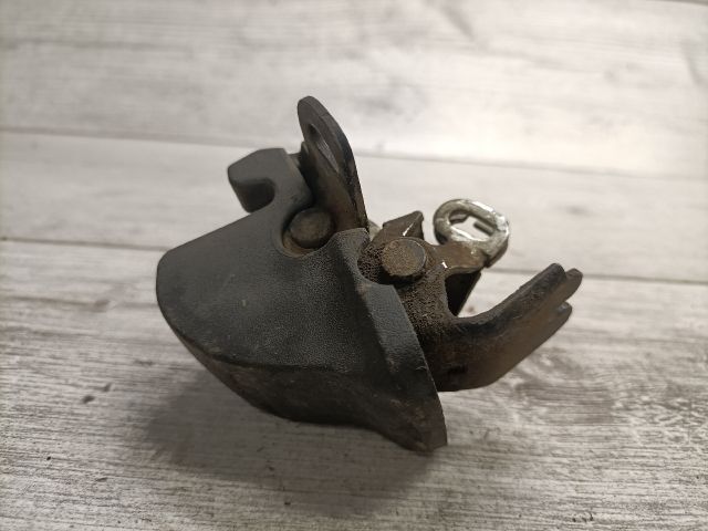 bontott OPEL COMBO Bal Csomagtérajtó Zárszerkezet