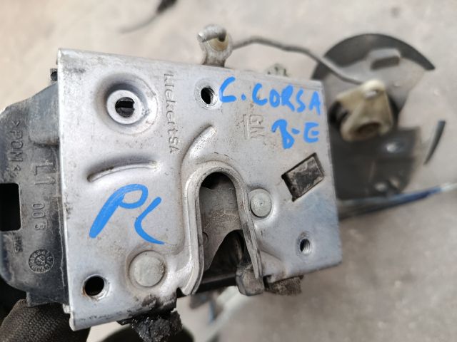 bontott OPEL COMBO Bal első Ajtózár