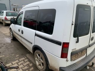 bontott OPEL COMBO Bal első Dobbetét (Kerékjárati, Műanyag)
