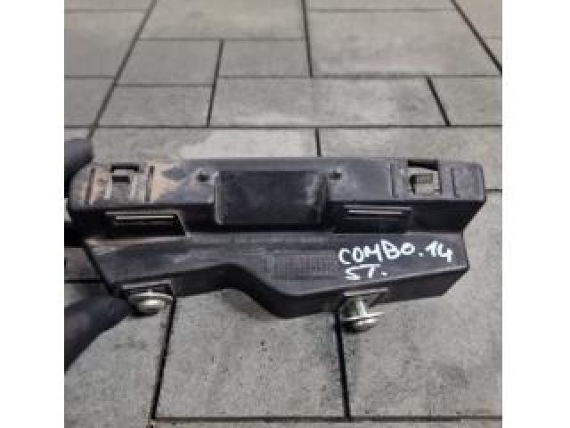 bontott OPEL COMBO Bal Fényszóró Tartó