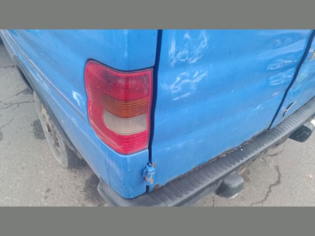 bontott OPEL COMBO Bal Napellenző