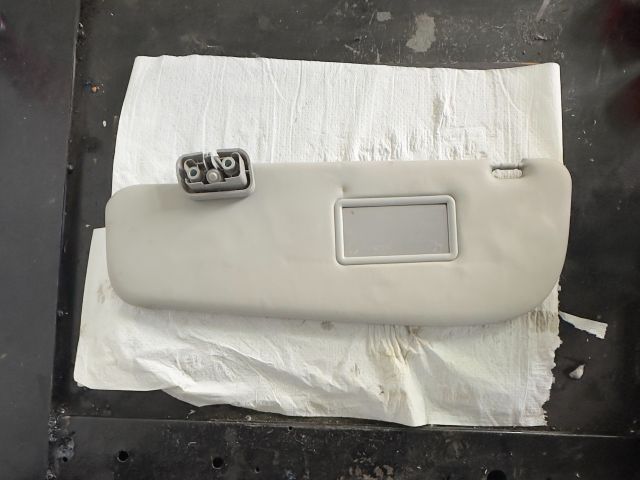 bontott OPEL COMBO Bal Napellenző