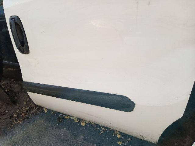 bontott OPEL COMBO Bal Tolóajtó (Részeivel)